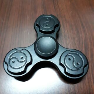 Fidget Spinner - Món đồ chơi Con Quay 3 Cánh Bằng Đồng có LED