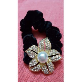 Cột tóc đính đá. giá 55k