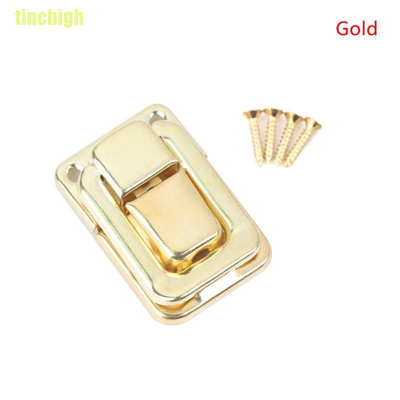 Khóa gắn hộp quà cao cấp phong cách hoài cổ