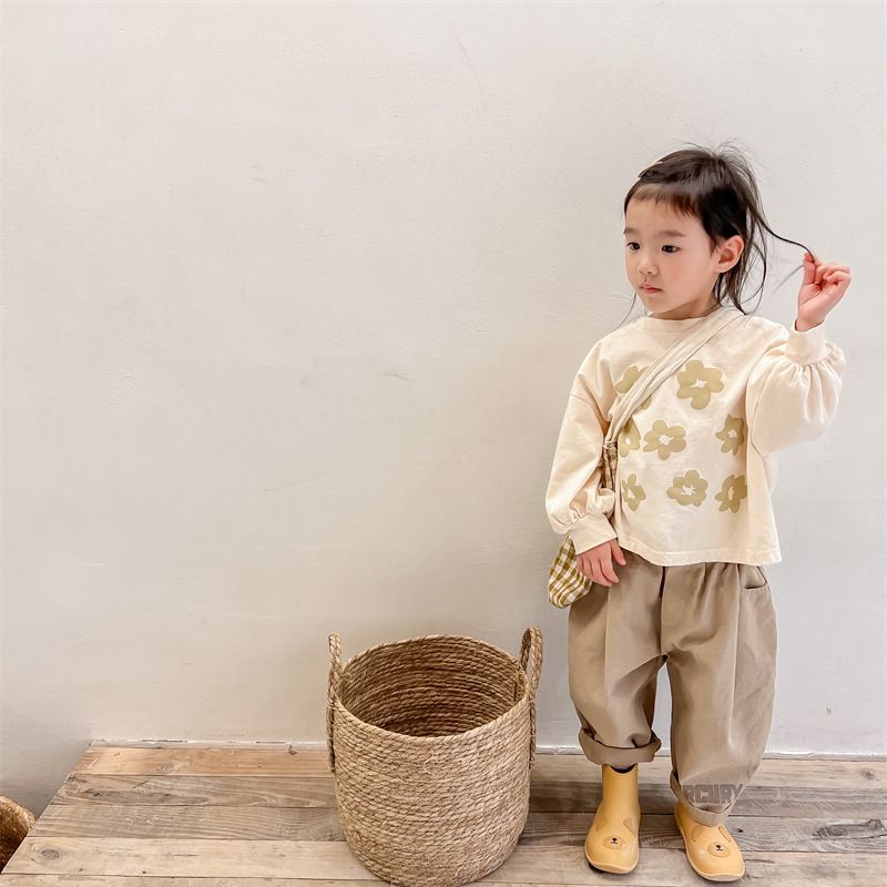 [Hàng Mới Về] Áo Thun Cotton Mỏng Tay Dài Thoải Mái In Chữ Và Hoa Lớn Dễ Thương Phong Cách Hàn Quốc Cho Bé Gái