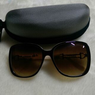 Kính si gucci nguyễn bắc