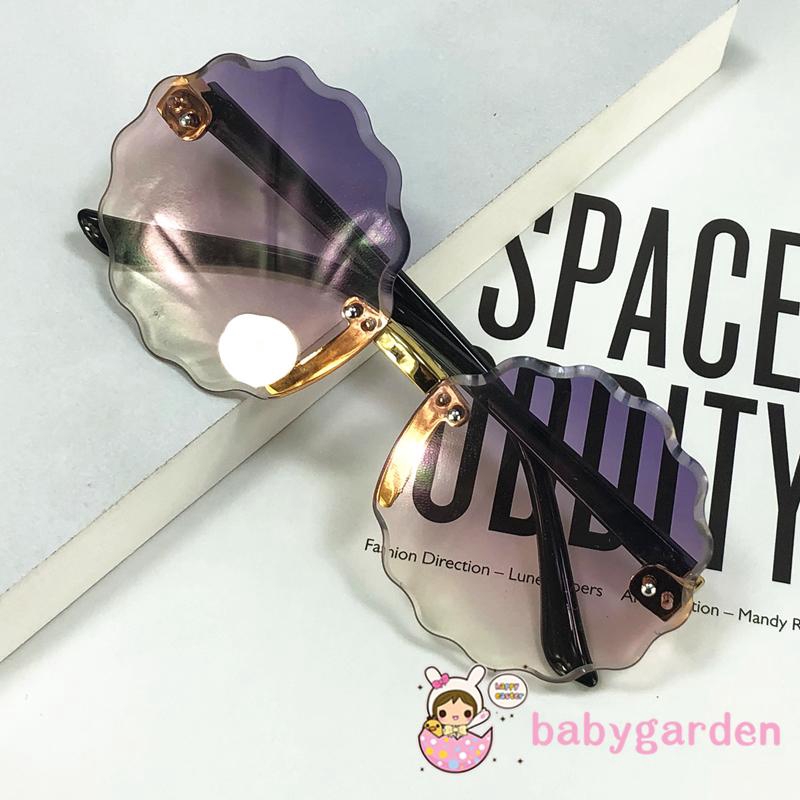 Kính Mát Hình Bông Hoa Xinh Xắn Cho Bé