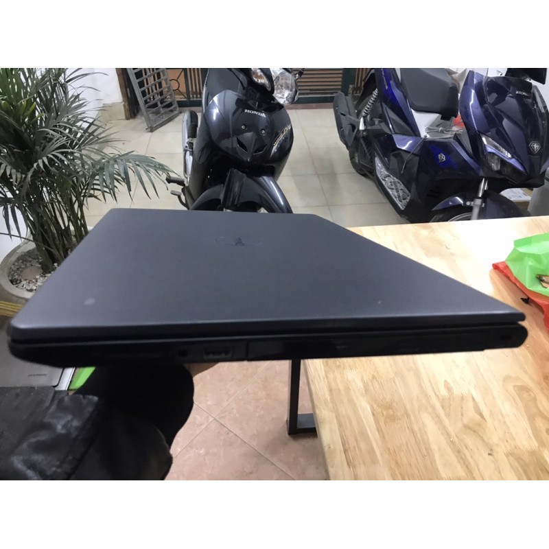 Máy tính laptop dell votro 3578 i5-8250U vga AMD | BigBuy360 - bigbuy360.vn