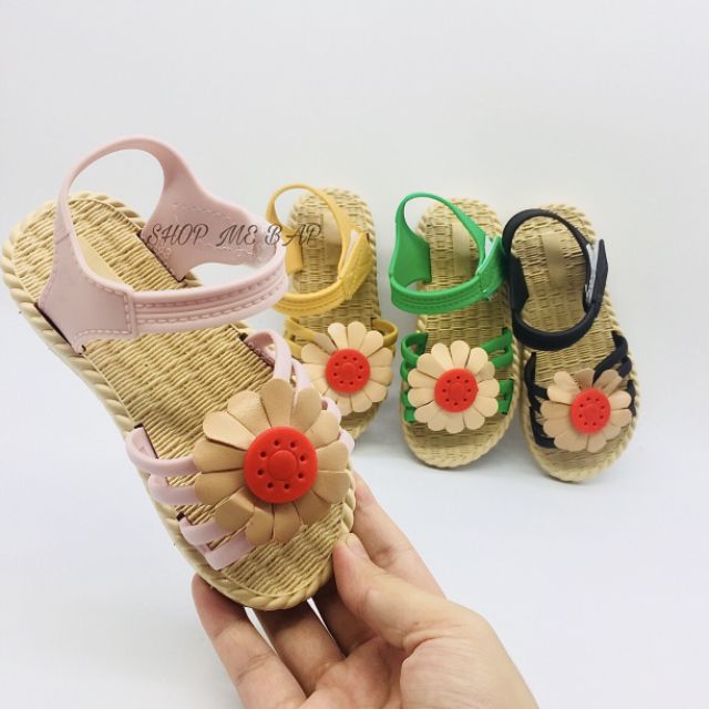 Giày sandal hoa siêu mềm nhẹ , dẻo (mẫu mới nhất)