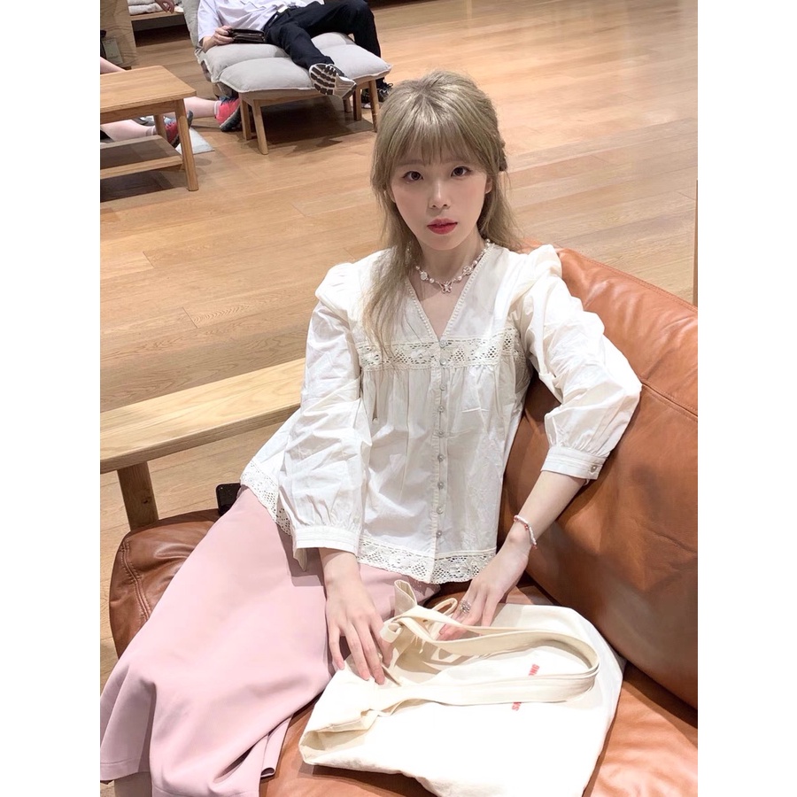 Áo cổ tim tay bồng