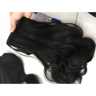 Tóc cột ngắn có bấm phồng gốc tóc