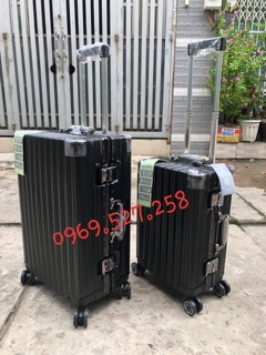 Vali khung nhôm khoá sập