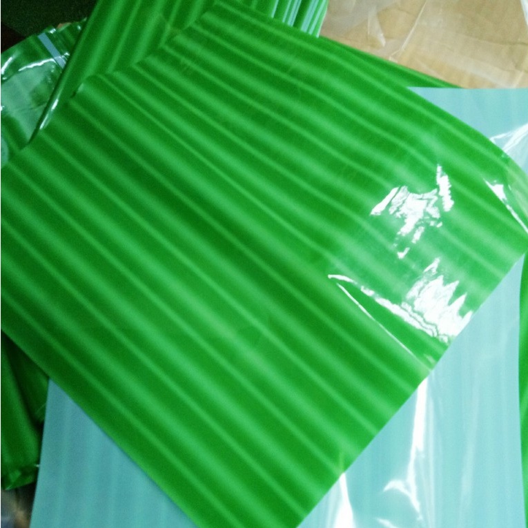 10 Lá chuối giả gói chả lụa, chả giò, bánh chưng, nem chua