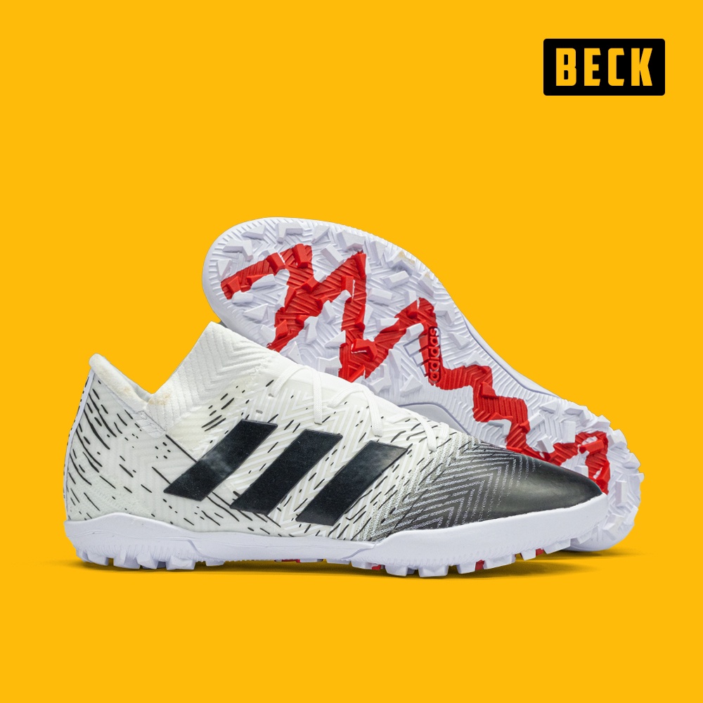 Giày Bóng Đá Sân Cỏ Nhân Tạo Nemeziz 18.3 Messi Cổ Chun TF