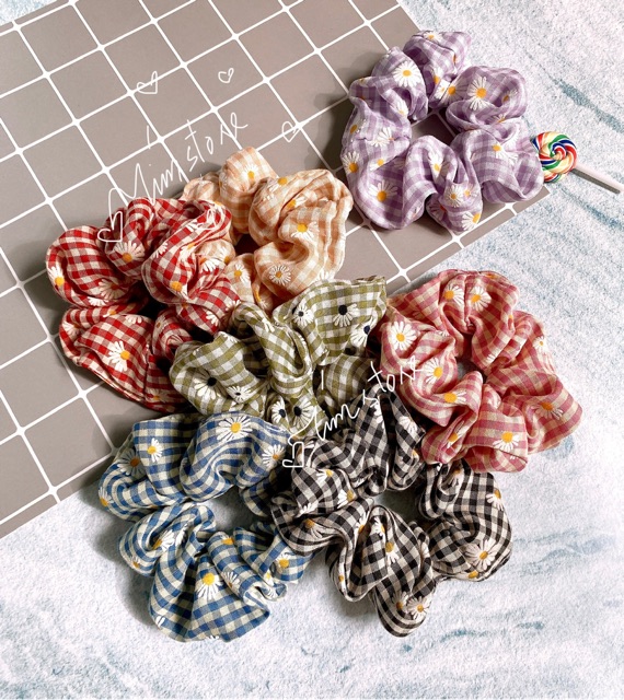 {Ảnh thật} CỘT TÓC VẢI SCRUNCHIES CARO 2 MÀU PHỐI CÚC KHUYẾT THỜI TRANG NỮ XINH