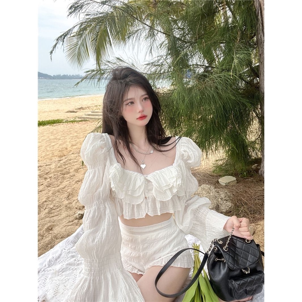 Set Áo Cổ Vuông Dài Tay Phối Bèo Và Quần Short Thời Trang Cho Bé Gái