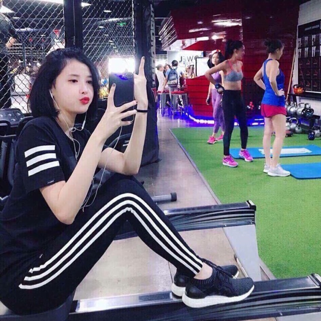 Bộ kẻ three stripes