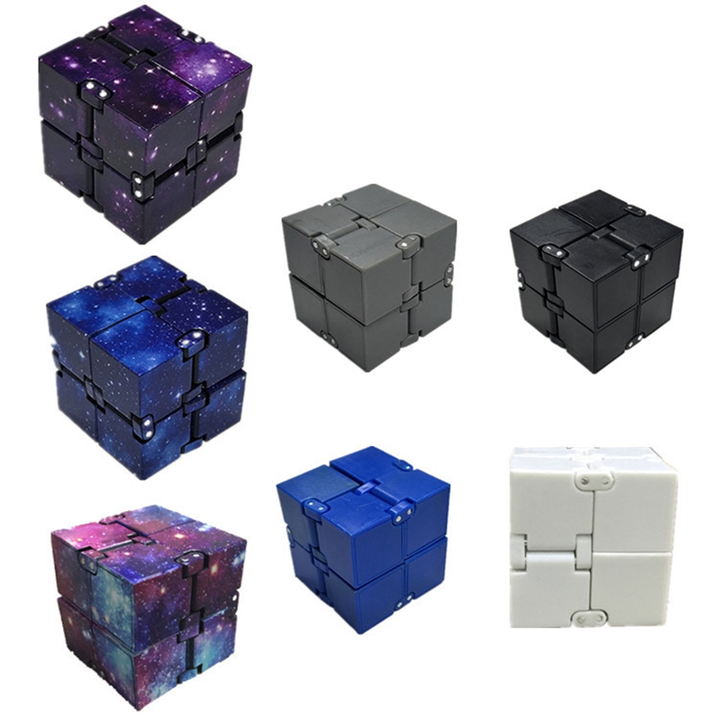 Khối Rubik Vô Cực Giúp Giảm Căng Thẳng