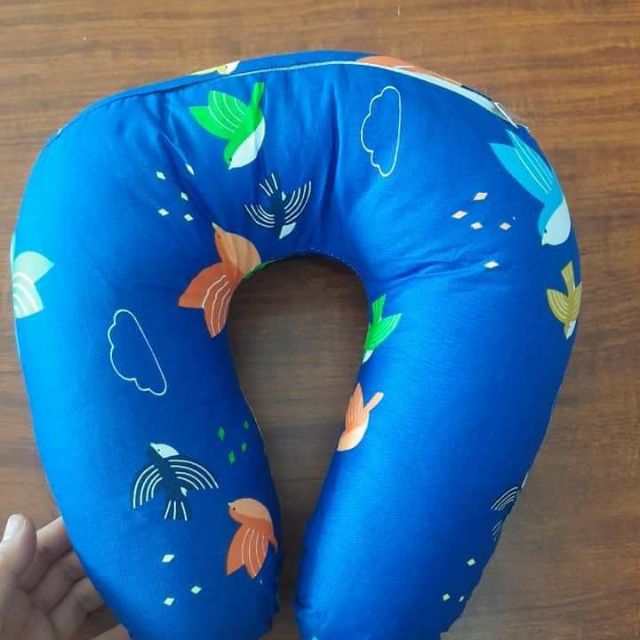 Gối đỡ cổ chữ U