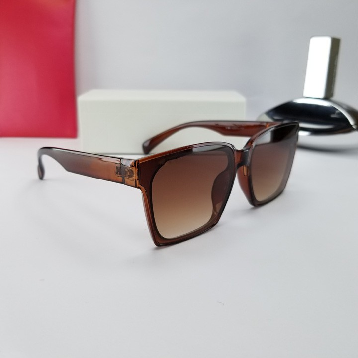 Mắt kính nữ râm mát thời trang màu nâu trà chống nắng 5006TRD, chống tia UV - Kính hiệu full box - Giá sỉ | BigBuy360 - bigbuy360.vn