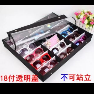Hộp trưng bày kính 18 ngăn có nắp đậy