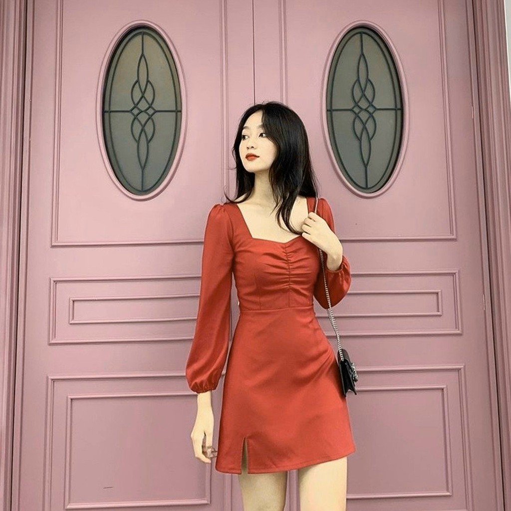 Đầm đỏ đen xẻ tà Ola Dress tay dài hở lưng - dáng chữ A- Freesize - Sky Of Love Official