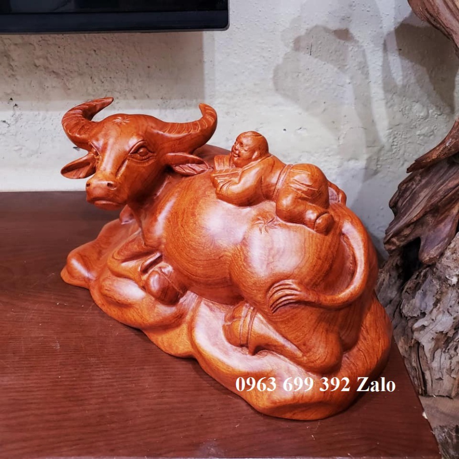 Linh vật Tượng con trâu gỗ hương dài 30 cm