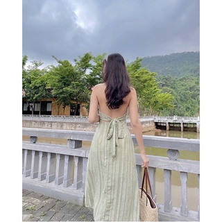 Đầm cổ yếm hở nơ lưng