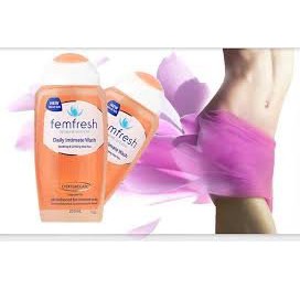 Dung dịch vệ sinh phụ nữ hàng ngày Femfresh Daily Intimate Wash 250ml Hỗ trợ cải thiện mùi khó chịu ở vùng kín