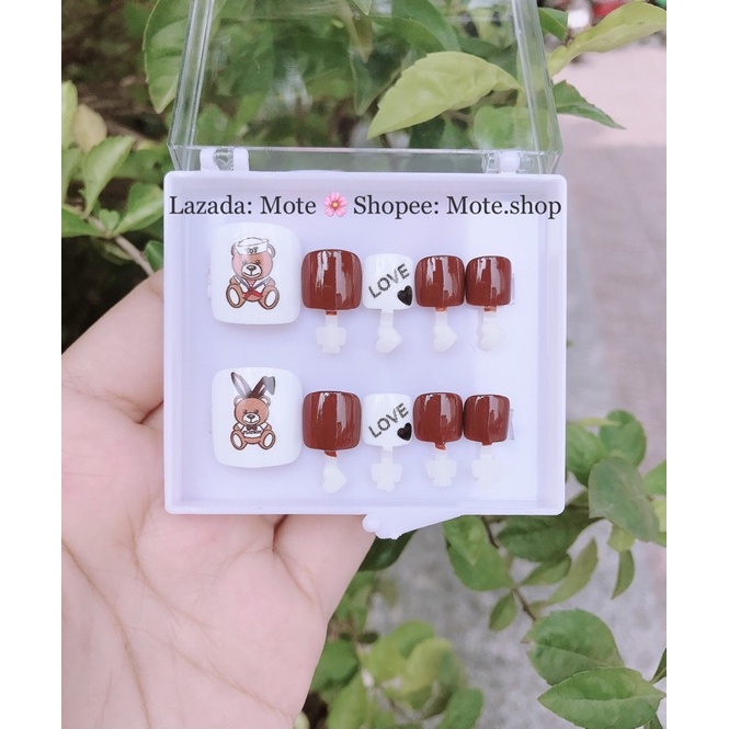 Móng chân úp-Móng úp thiết kế Gấu Nâu - tặng keo và dũa