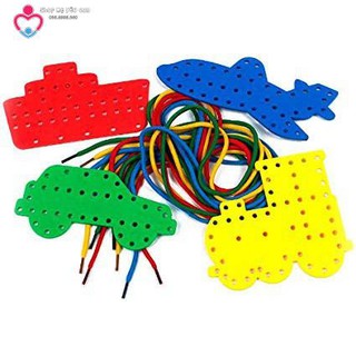 Bé tập xâu dây, xỏ dây đan tết qua hình đục sẵn lỗ to đẹp - Đồ chơi vận động tinh