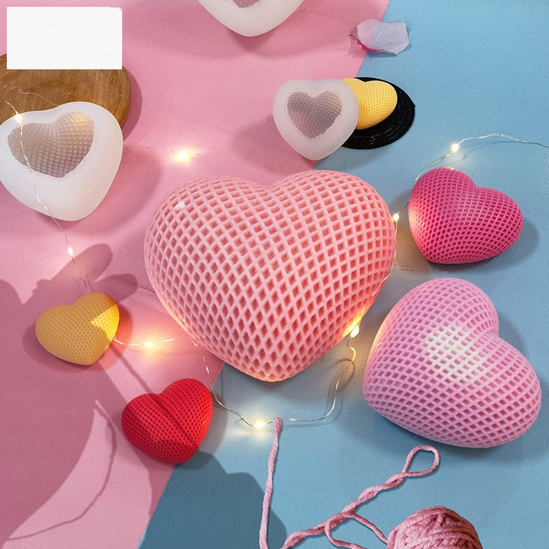 Khuôn Silicone Làm Bánh & Xà Phòng Hình Trái Tim 3D DIY
