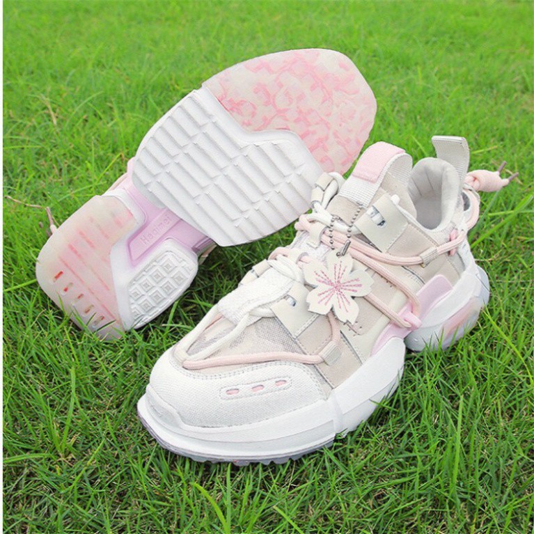 Giày thể thao nữ đế cao tag hoa đào, giày thể thao sneakes nữ siêu xinh hot trend 2021 mã M004 | BigBuy360 - bigbuy360.vn