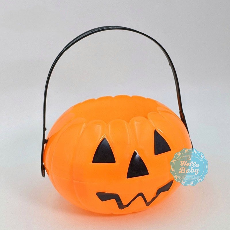 Giỏ bí ngô xin kẹo lễ hội Halloween