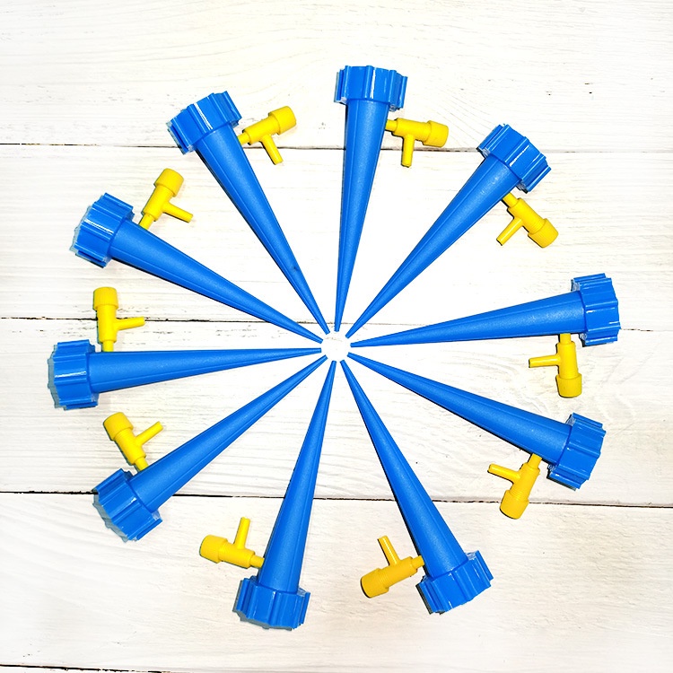 Đầu Tưới Điều Chỉnh Nhỏ Giọt Tự Động Gắn Chai Nước