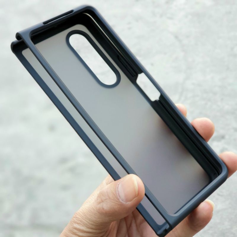 Ốp lưng X&M nhám viền dẻo cho Samsung Z Fold 3 5G chống sốc siêu đẹp.