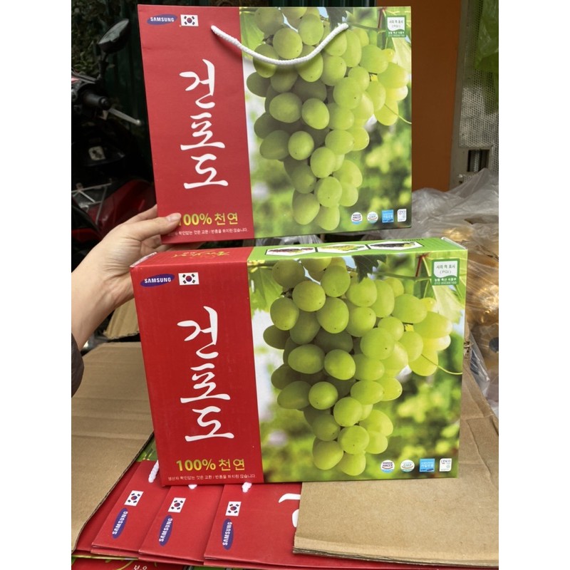 HỘP 1kg NHO KHÔ HÀN QUỐC VỪA ĐẸP - NGON - SANG TRỌNG ( 1kg cả hộp )