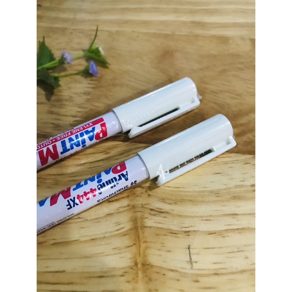 Bút sơn đầu 0.8 Artline EK-444XF màu trắng