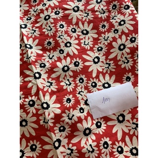 Vải thô cotton 1x 1.5m hoa cúc đỏ