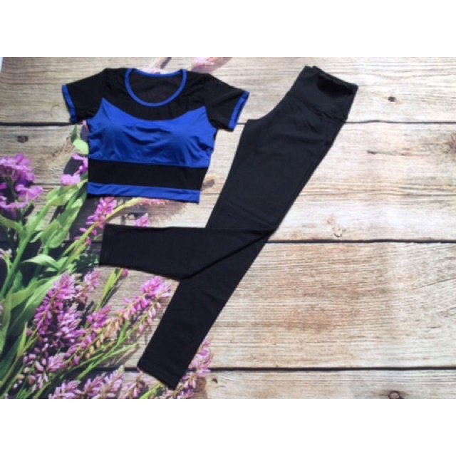 ☞✻✉Bộ croptop phối lưới tay có mút sẵn | BigBuy360 - bigbuy360.vn