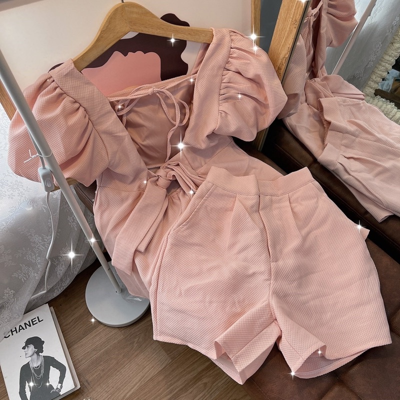 Set áo gấm hở lưng tay phồng short lưng thun