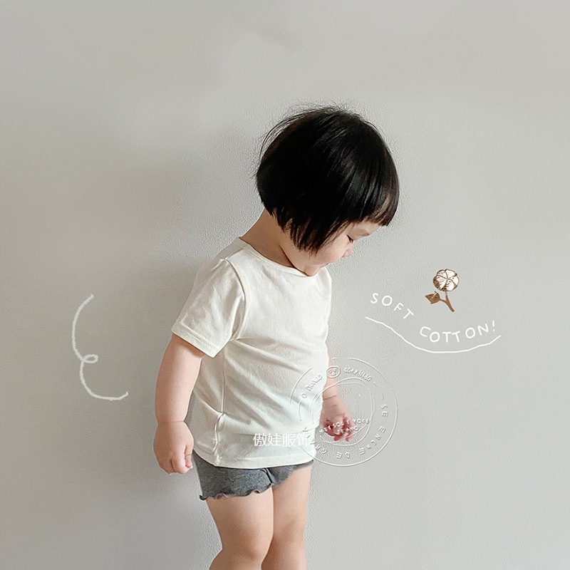 Áo thun trơn mềm mát kết hợp cùng yếm cho bé