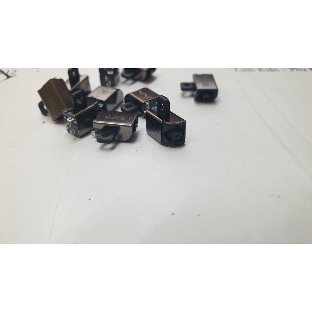 Jack nguồn Dell Inspiron 5565 5567  DC30100YN00 CN-0R6RKM