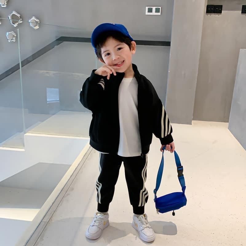 BỘ NKR KÉO KHÓA SỌC TRẮNG CHO BÉ TRAI 2 MÀU XANH VÀ ĐEN