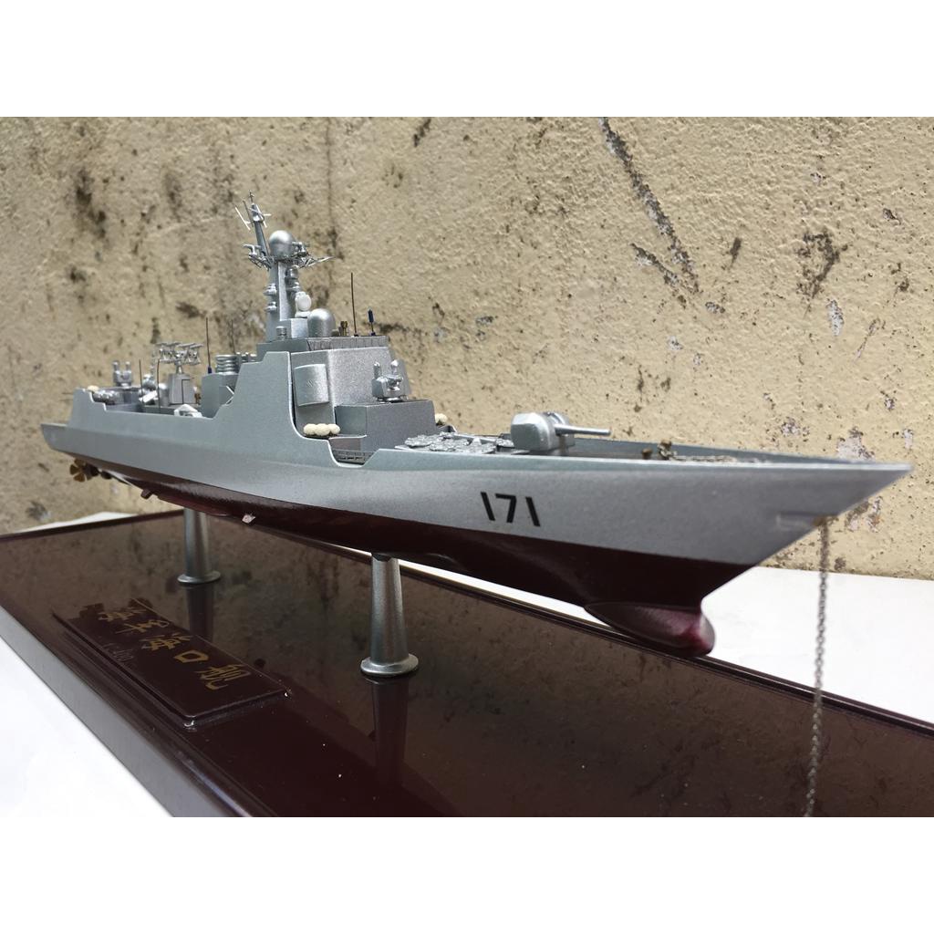 Mô hình Tàu khu trục A 169 1:400