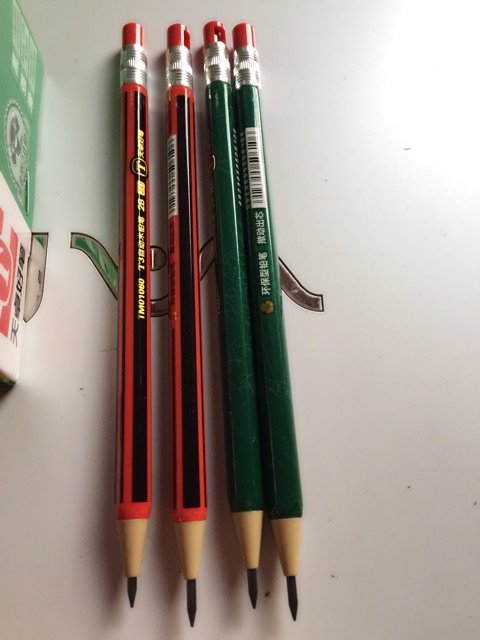 Bút chì bấm ngòi to