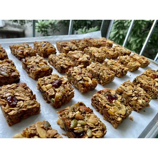 Ngũ cốc Granola và Bánh hạt dinh dưỡng
