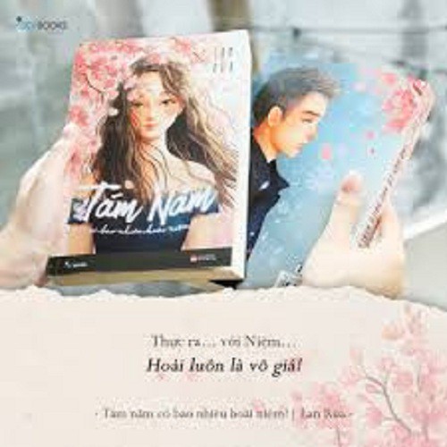 Sách - Tám Năm Có Bao Nhiêu Hoài Niệm - Tặng kèm Postcard + Bookmark + Sổ Tay