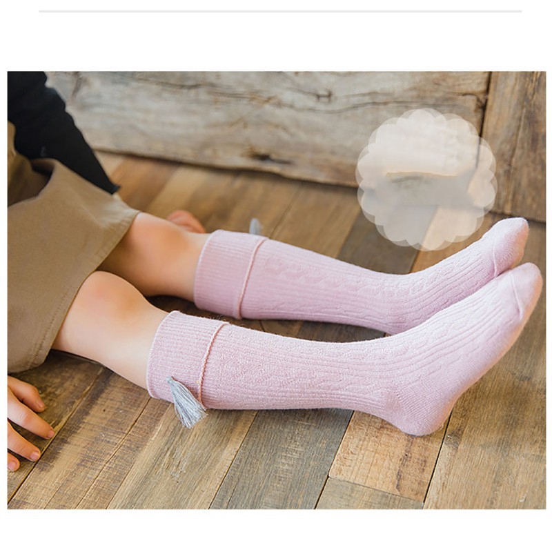 Tất đầu gối phối tua rua giữ ấm cho bé gái