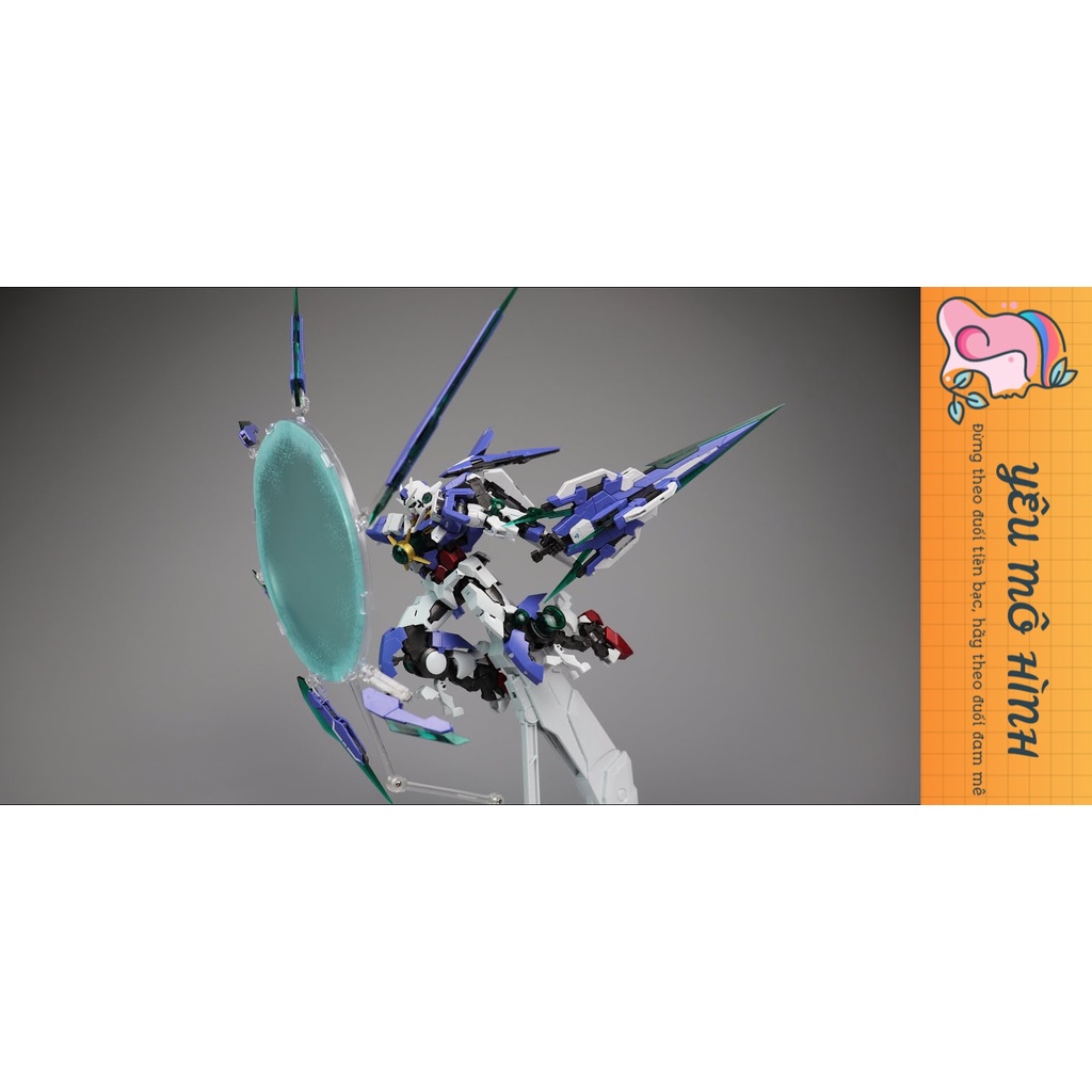 Gundam MG QanT Full Saber Metal Build Tặng kèm Decal nước và Base trưng bày