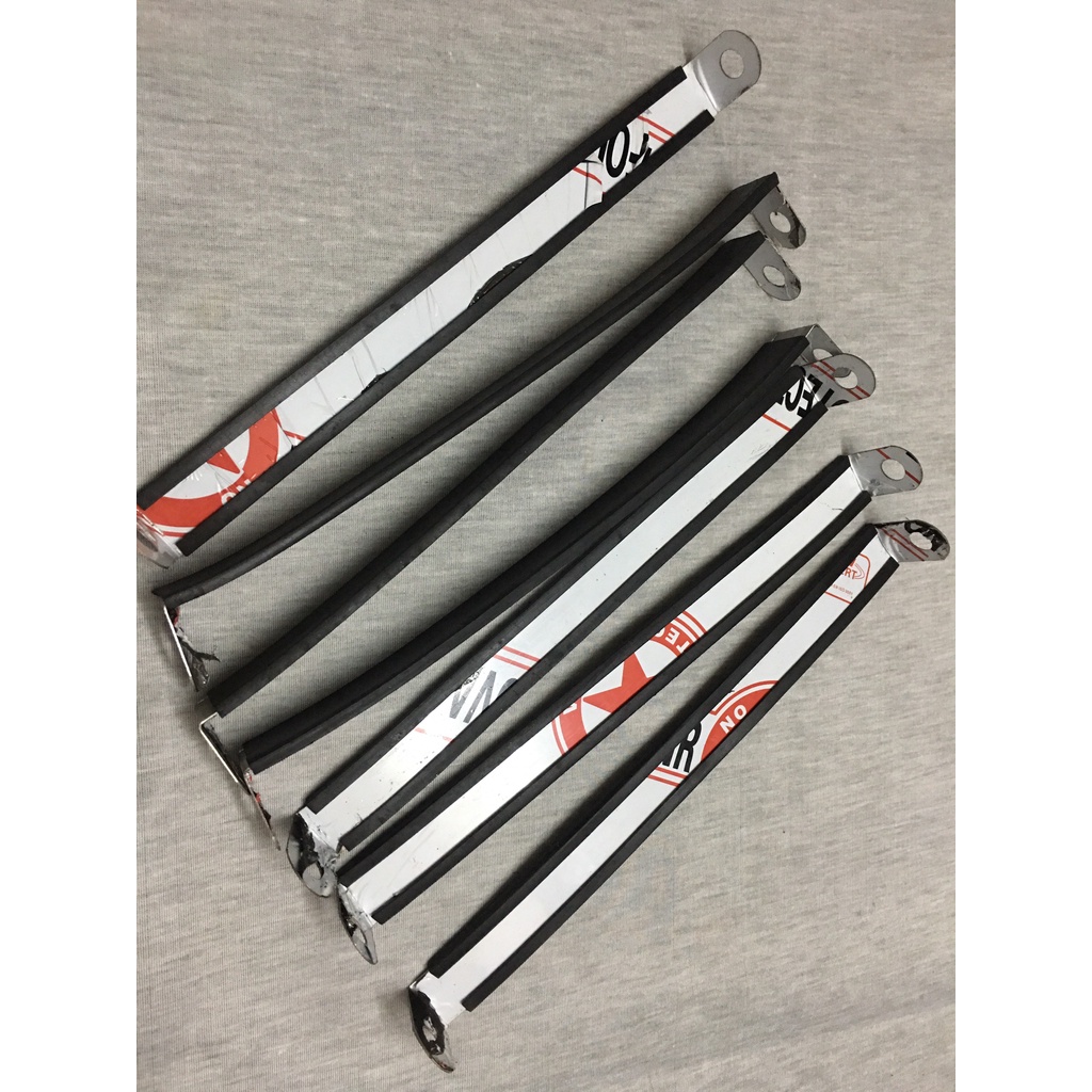 Pas ôm pô Leovince Inox