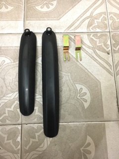 Chắn bùn xe đạp bánh 700C