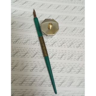 TẬP LUYỆN VIẾT CALLIGRAPHY