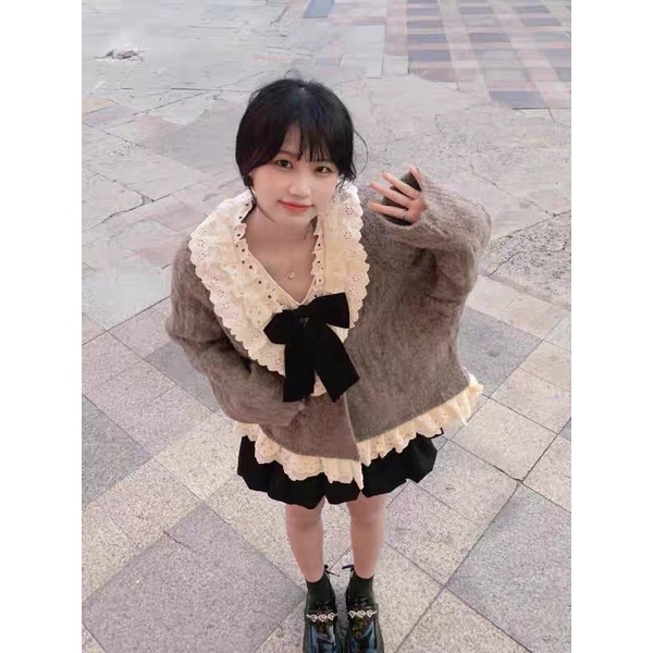 Áo len cardigan + váy ngắn hai mảnh phù hợp với phụ nữ