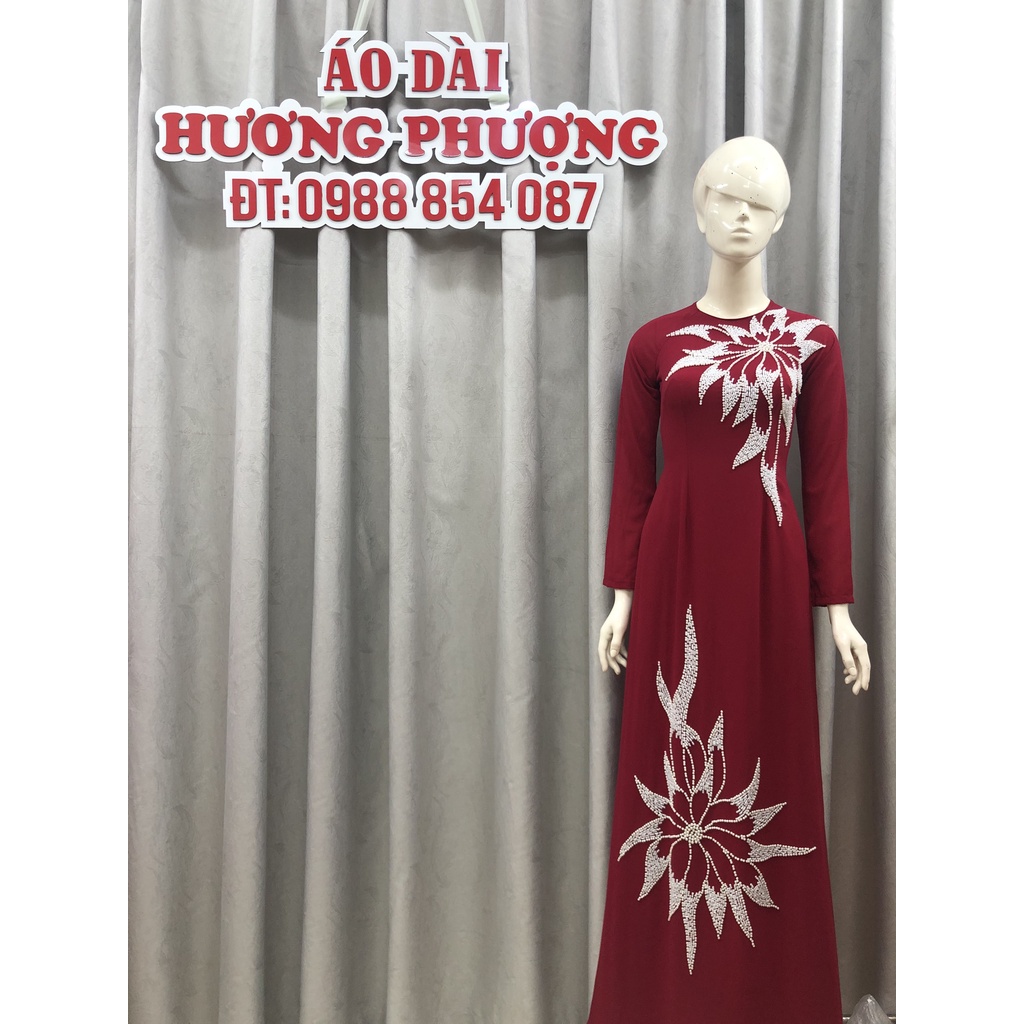 ÁO DÀI TRUNG NIÊN MÀU ĐỎ ĐÔ THIẾT KẾ